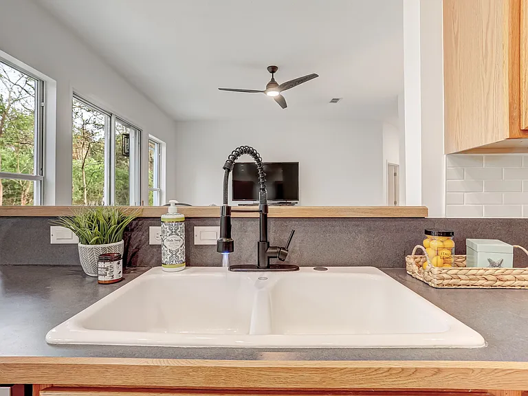 140 Oceans Edge Dr — Photo 21