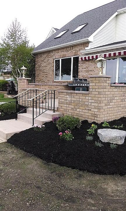 2nd image of 306 Niagara Shore Dr