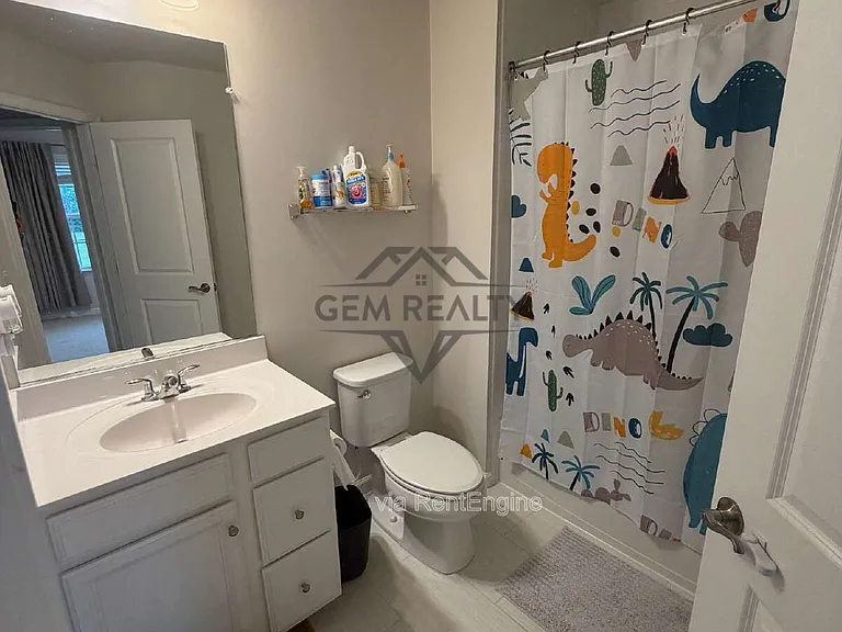1842 Briscoe Ln — Photo 15