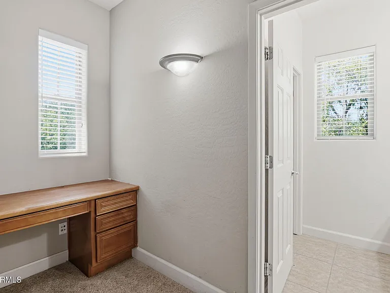 15372 W Dahlia Dr — Photo 32