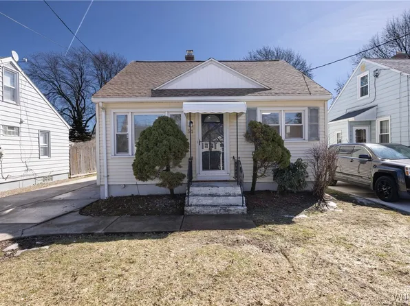 51 Riverview Pl, Buffalo, NY 14210