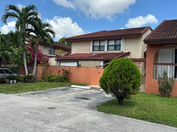 9999 NW 9th Street Cir APT 1-11, Miami, FL 33172