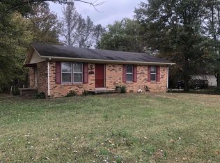 1048 N 1st St, Westmoreland, TN 37186