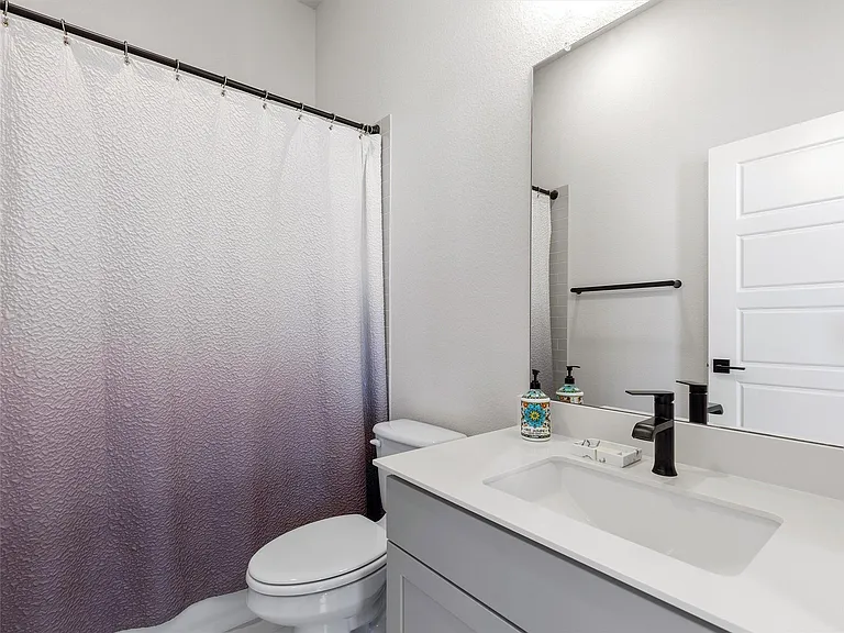 107 Breda Ave — Photo 22