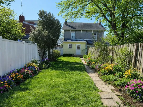 21 S 4th St, Oxford, PA 19363