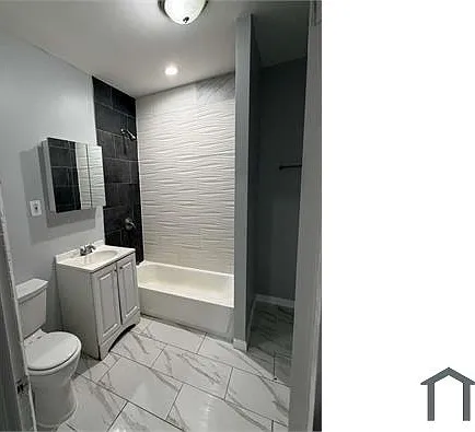 18 Atlantic St #2 — Photo 8