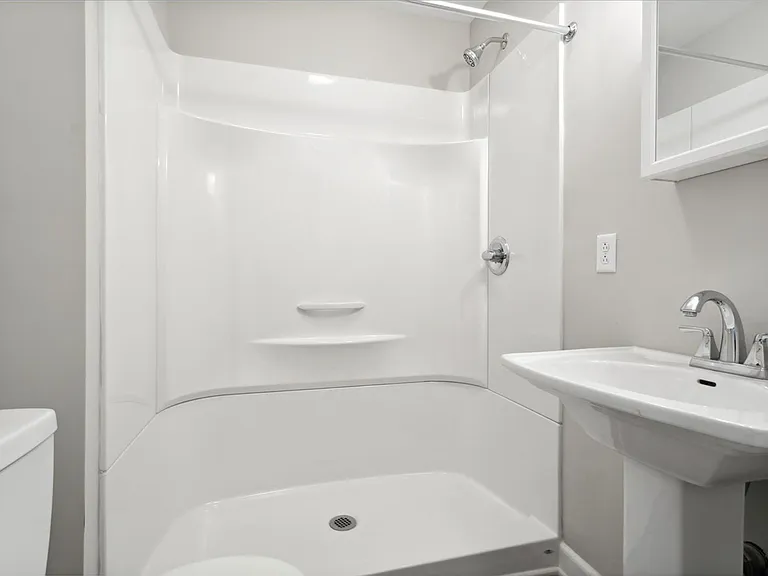 101 Pulaski St — Photo 9