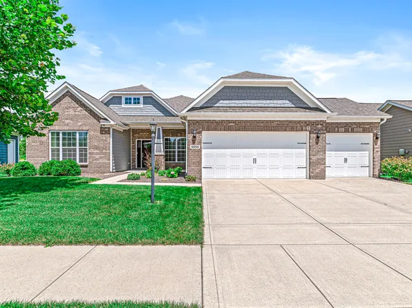 6054 Sugar Maple Dr, Zionsville, IN 46077