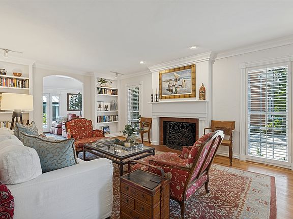 5th image of 5411 W University Blvd