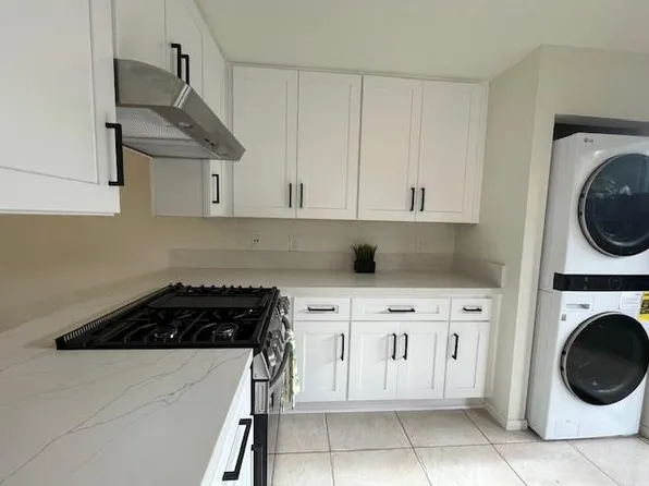 1225 North Broadway, Escondido, CA 92026