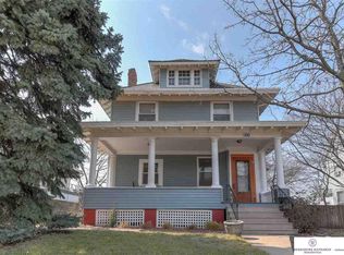 814 S 33rd St, Omaha, NE 68105