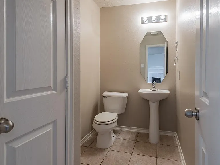 6707 Topsfield Point Dr — Photo 4