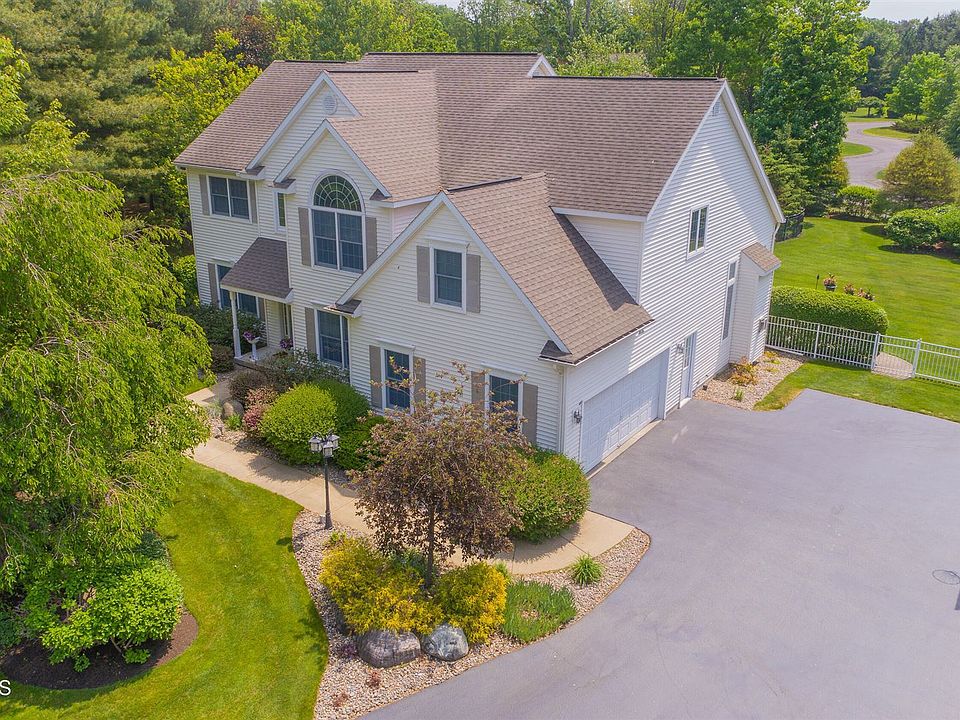 1st image of 2028 Dobie Ln