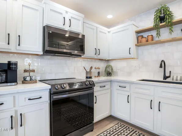 16801 N 94th St APT 2015, Scottsdale, AZ 85260