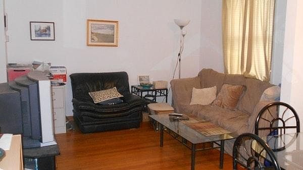 2nd image of 4453 N Dover St #1
