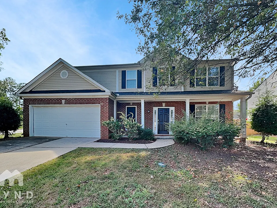 1060 Maple Leaf Dr