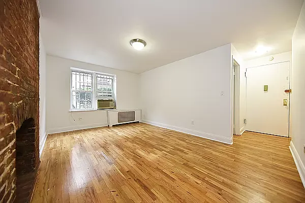 Rented by Buchbinder & Warren | media 15