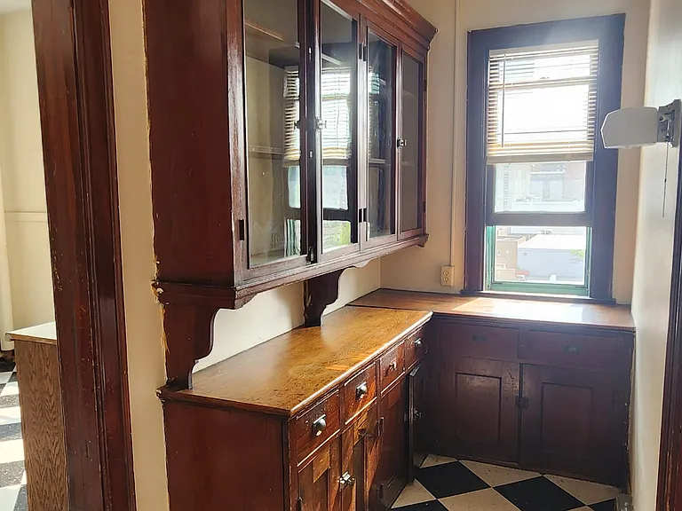 St. James Court Historic Apartments — Photo 55