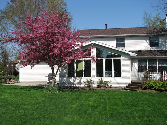 5th image of 60 Old Orchard Ln