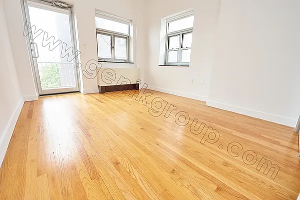 Rented by Genik Group Corp | media 23