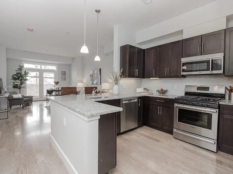 1501 Commonwealth Ave #404 — Photo 8