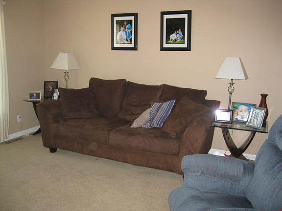 5th image of 1531 Broadmoor Ln