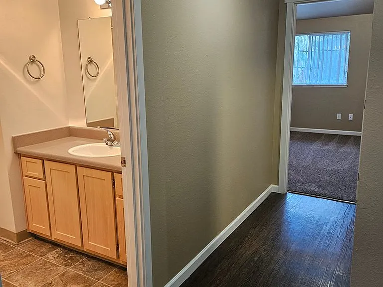 Vista Pointe Apartments in South Salem Oregon Comfortable Living Near Shopping and I5 — Photo 77