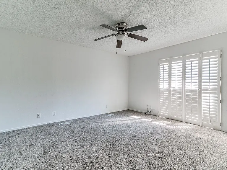 4820 W Uniontown St N — Photo 31