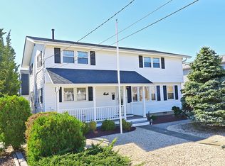 322 W 6th St, Ship Bottom, NJ 08008