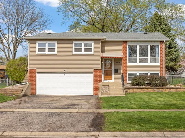 2308 Crabtree Ave, Woodridge, IL 60517