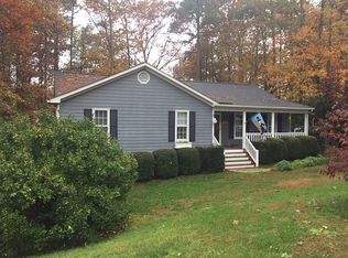 13619 Winning Colors Ln, Midlothian, VA 23112