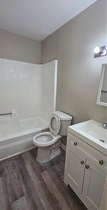 5th image of 650 Central Ave APT 101