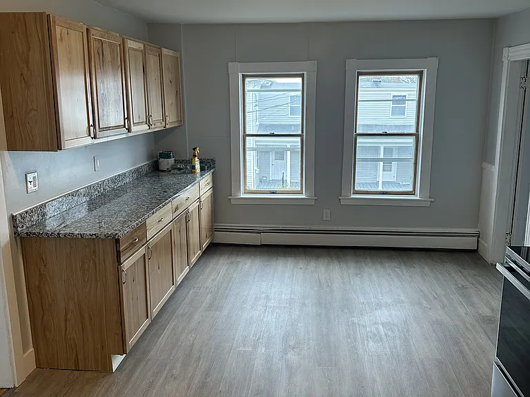 91 Foss St #2 — Photo 7