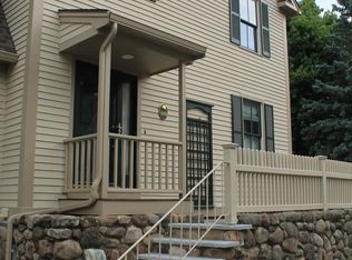 54 Brook St #B, Manchester, MA 01944