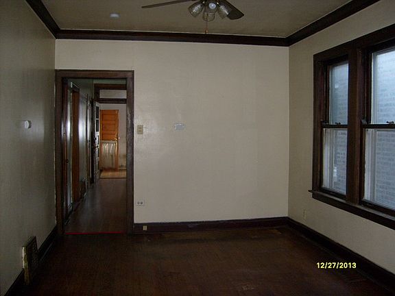 3rd image of 5627 S Rockwell St