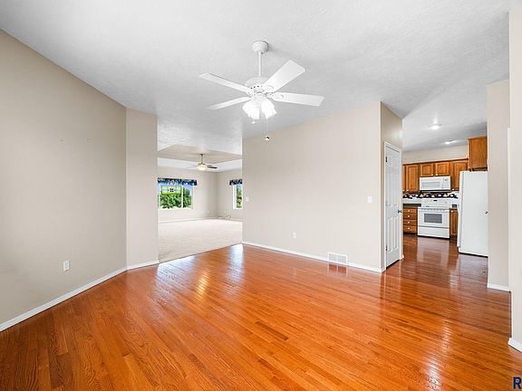 5th image of 45114 Herman Blvd