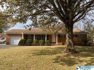 907 6th Ave SW, Decatur, AL 35601