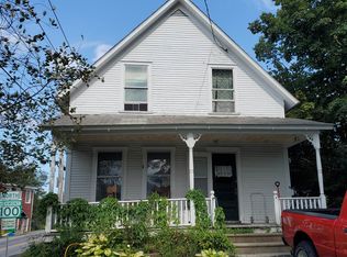 2 Lisle Hill Rd, Wilmington, VT 05363