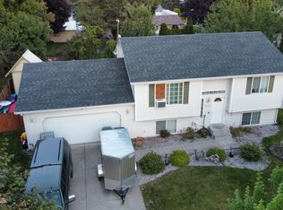 10558 N Crimson Dr, Hayden Lake, ID 83835