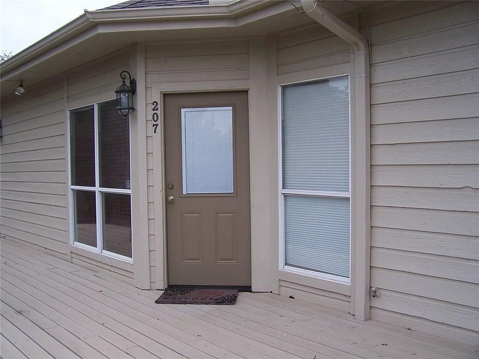 1st image of 2116 Tanglewood Blvd #207