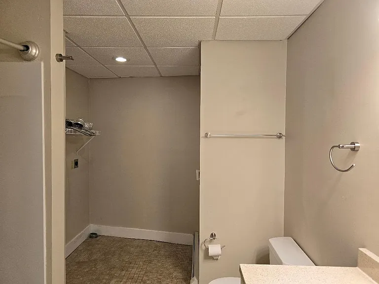 73 Middle St #1 — Photo 16