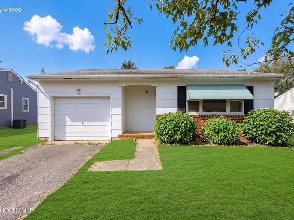 70 Brakenbury Drive, Toms River, NJ 08757