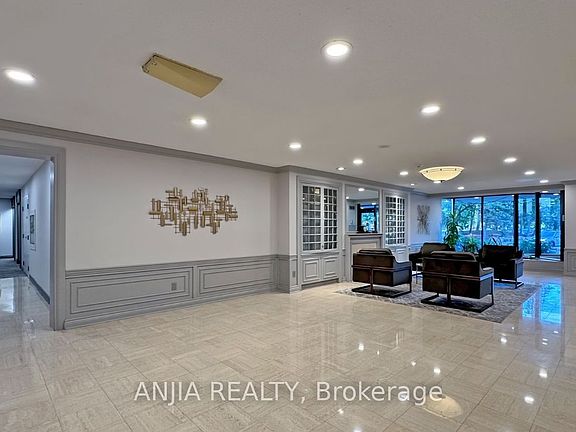 4th image of 255 Bamburgh Cir #401