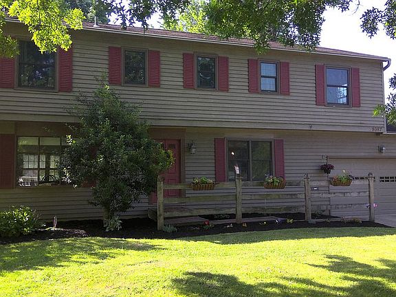 2nd image of 9387 Lawnfield Dr