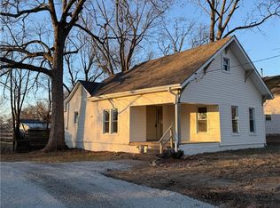 409 W Ohio St, Butler, MO 64730