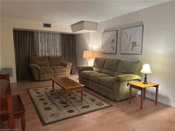 55 Blue Springs Dr #202, Waterloo, ON N2J 4T3