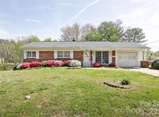 537 32nd St SW, Hickory, NC 28602