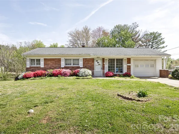 537 32nd St SW, Hickory, NC 28602