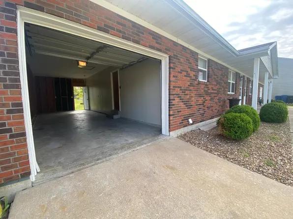 608 Linda Ln APT B, Wentzville, MO 63385
