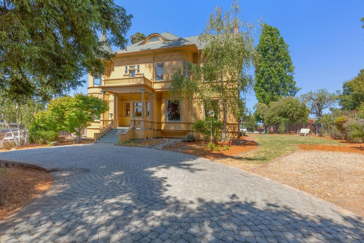 520 Soquel Ave Santa Cruz CA 95062 Zillow